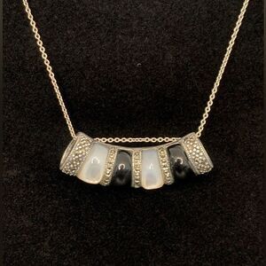 Beautiful Nevada Silver Mine Black Onyx and MOP Slide Pendant Necklace